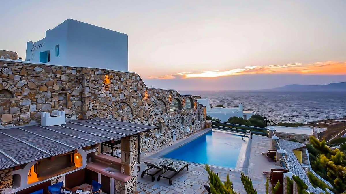 Villa Omnia, by Mykonos Rocky Villas gallery image 2
