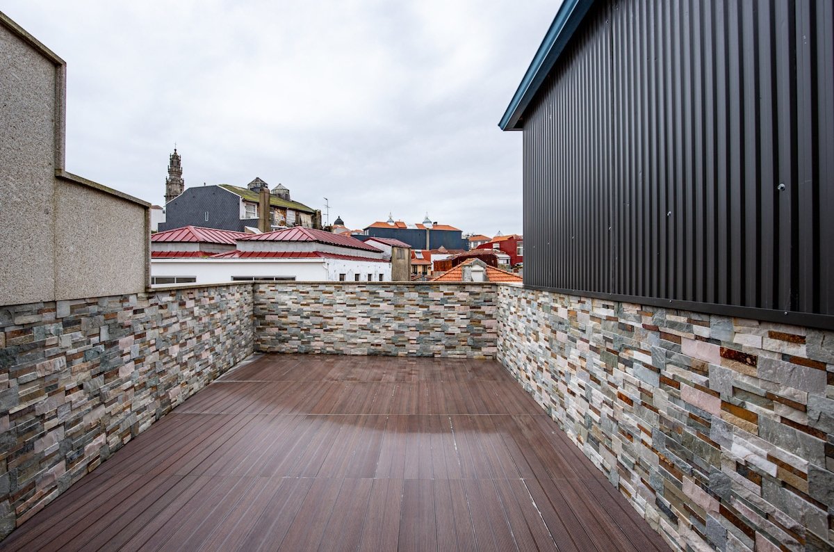 4B – Penthouse in Porto Historic Center gallery image 5