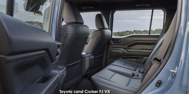 TOYOTA L/CRUISER FJ 2.7 VX A/T - 14 