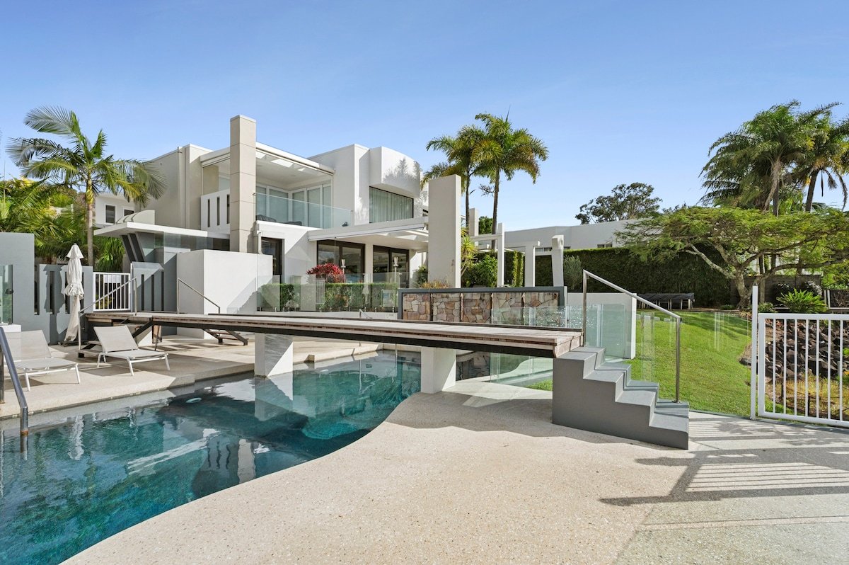 Hilton Pk III on Noosa River!June 2025 redeveloped gallery image 3