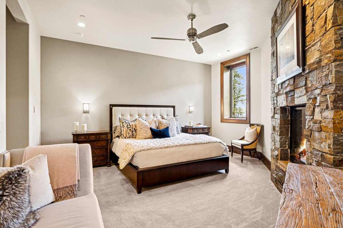 Grandview House, Stunning Views, Luxe Comfort gallery image 2