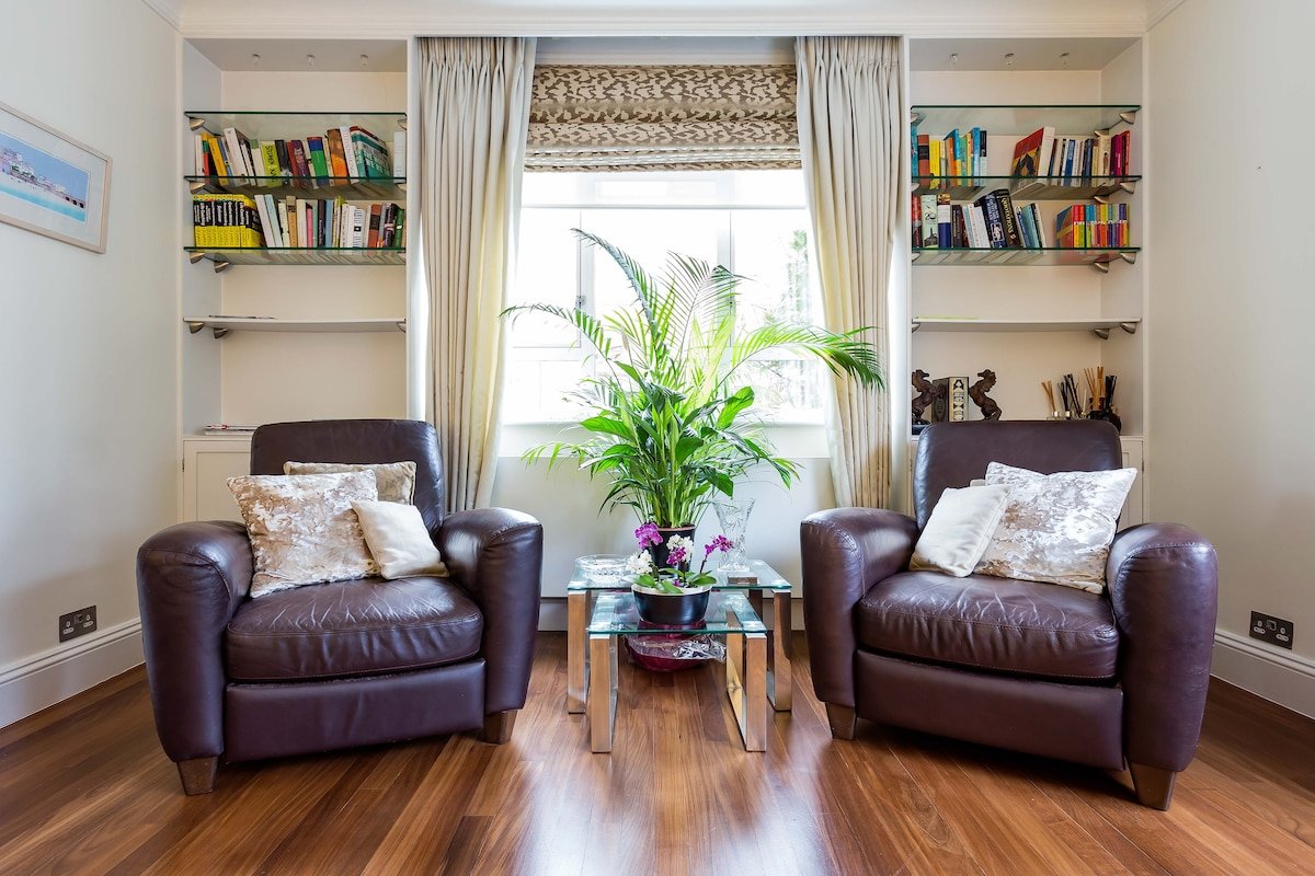 Hyde Park Luxury: 5-Star Retreat, Town House gallery image 3