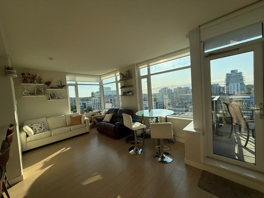 Modern Home in Heart of Downtown