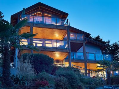 2 Bedroom/2 Bath Apartment on Salt Spring Island