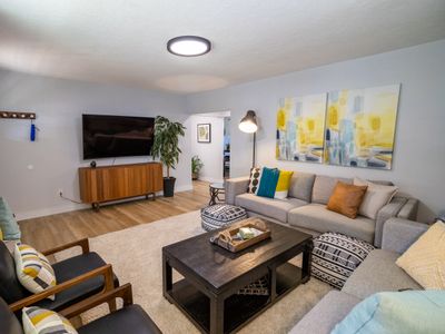 Family + Pet-friendly, sleeps 16