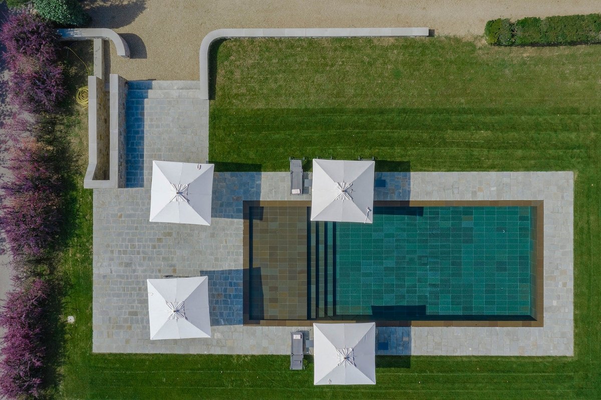 Isimora gallery image 2