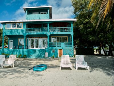 3BR Beachfront Villa w/Pool & Ocean Views