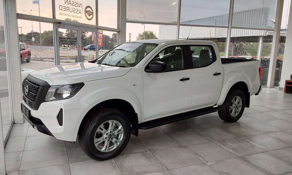 NISSAN NAVARA 2.5DDTI SE PLUS A T D C P U for Sale in South Africa