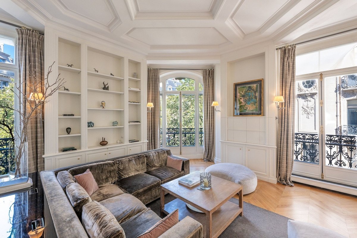 Par070 – Luxury apartment in Saint Germain gallery image 4