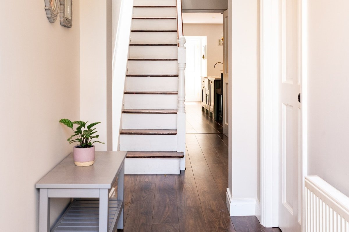 Spacious 3 bed home 10 mins walk from City Centre gallery image 2