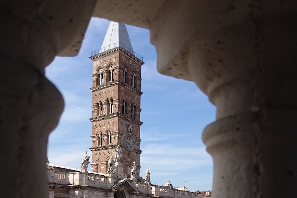 Basilica Santa Maria Maggiore View gallery image 3