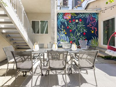 Encino Garden Escape- 4 BD/3 BR, 2 King beds