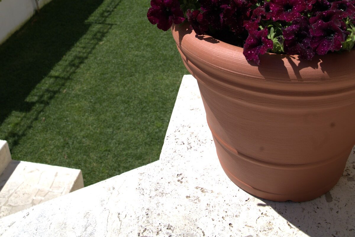 VILLA LINA | Skyearth Liberty Villa | 5′ from tube gallery image 4