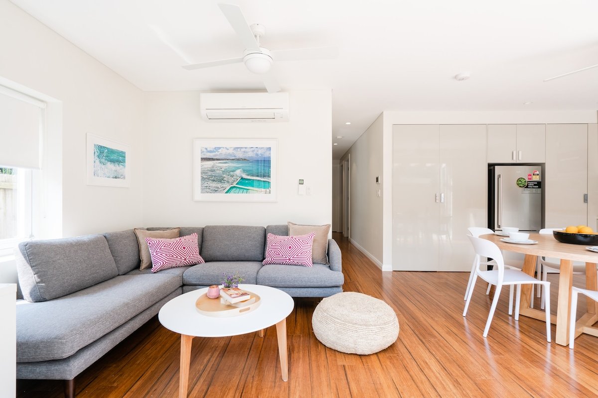 Stylish, Modern 4 bedroom Apartment in Bondi Beach gallery image 4