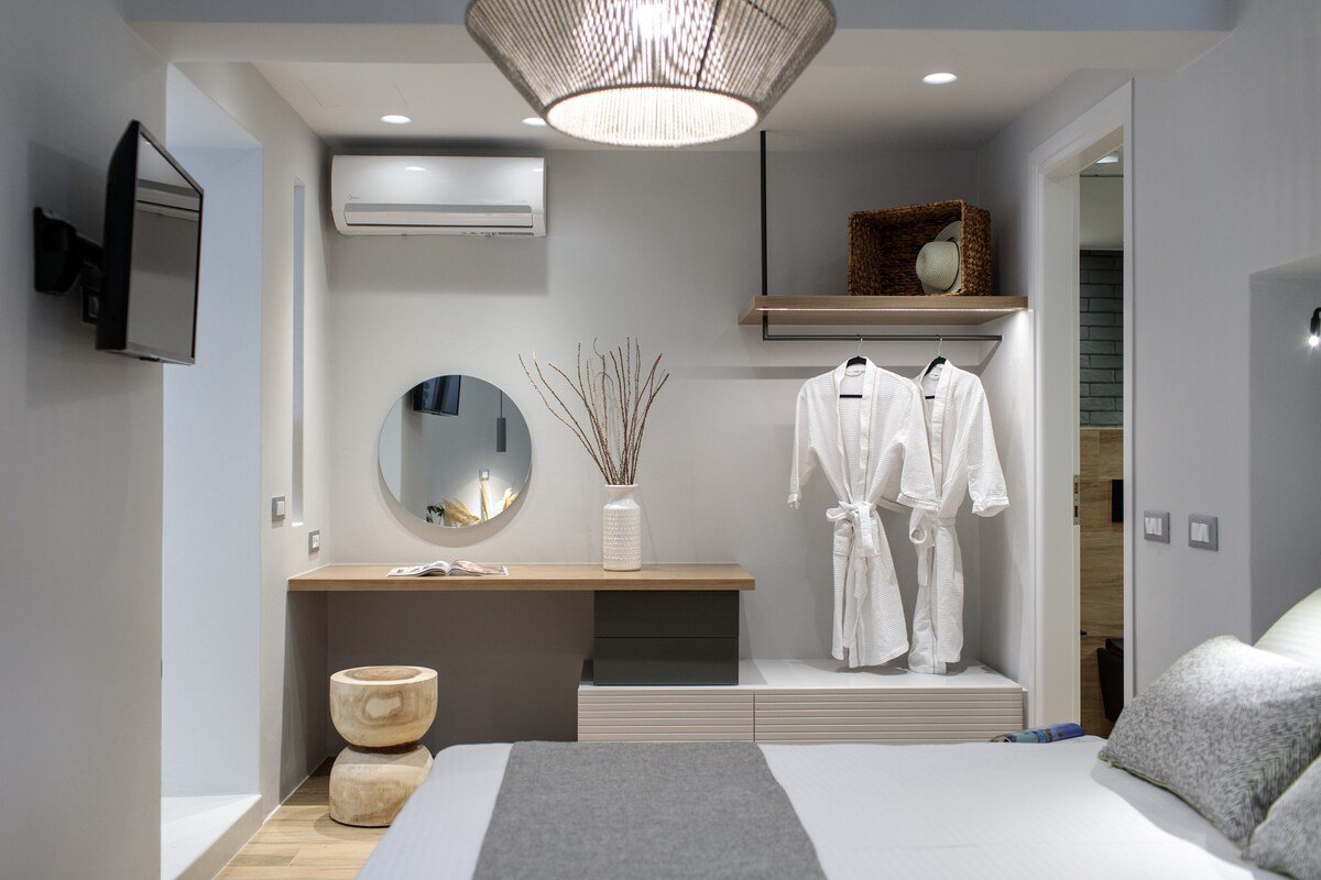 Exclusive Villa • Sea Views Naxos Ag. Anna Beach gallery image 4