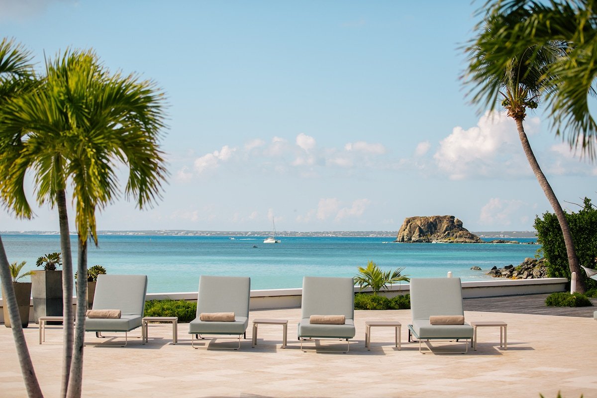 Petite Plage 4 (5 bedrooms) – Stunning beachfront gallery image 3