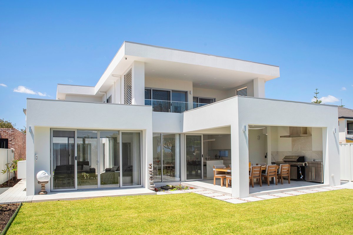 Pebbles by the Sea- Brand-New Oceanfront Home