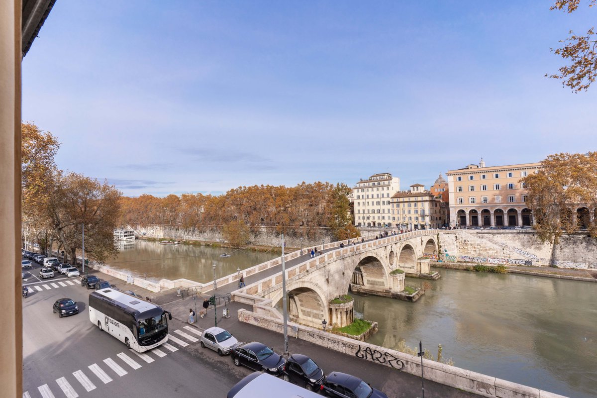 Appartamento di Design con Vista Fiume e 3 camere