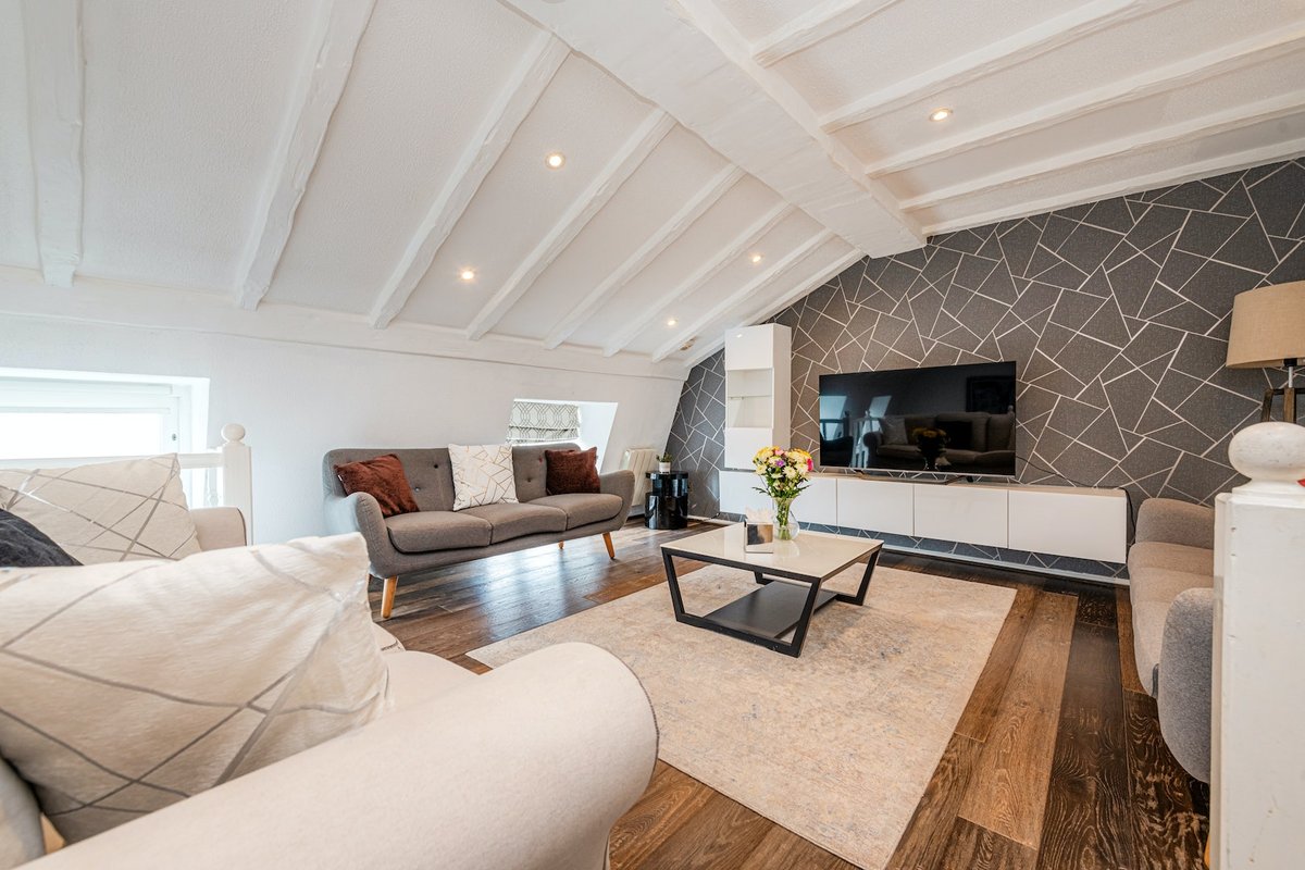 South Kensington Two Bedroom Penthouse – Balcony