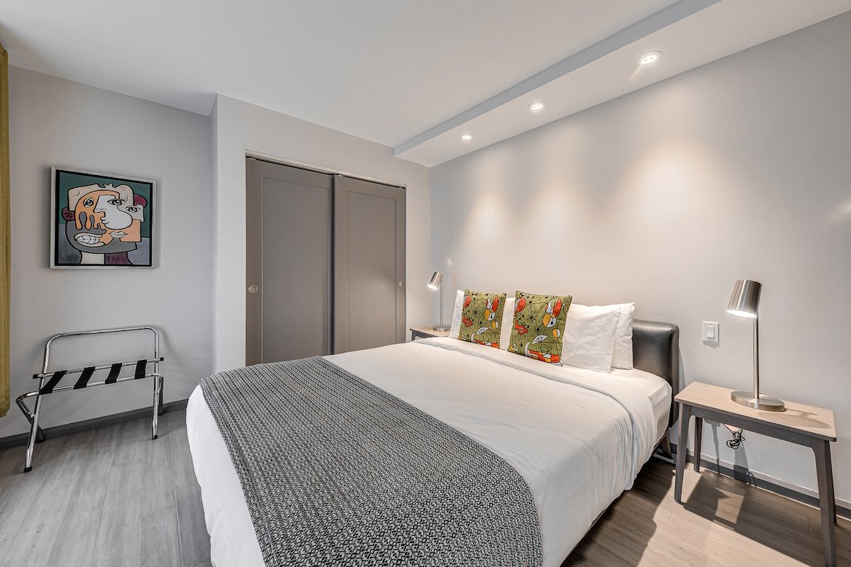 B02 | High Standing Apt. Near Old QC | 2 Bedrooms gallery image 3