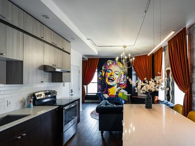 Montreal Vintage Hideaway : 1950s Style and Charm