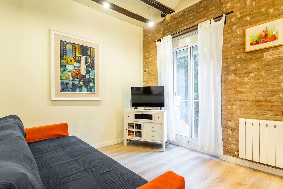 Ruzafa Centre Apartment II Valencia .A/C.Terrace gallery image 5