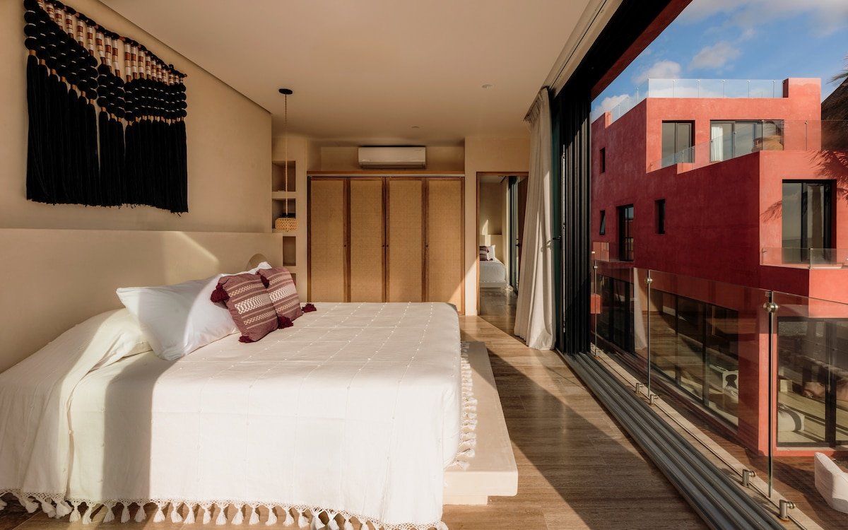 Beach Mansion | Daily Chef – Event Deck – 24ppl gallery image 2