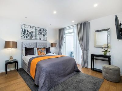 Cozy 2 bedroom 2 bedroom in Gloucester Road