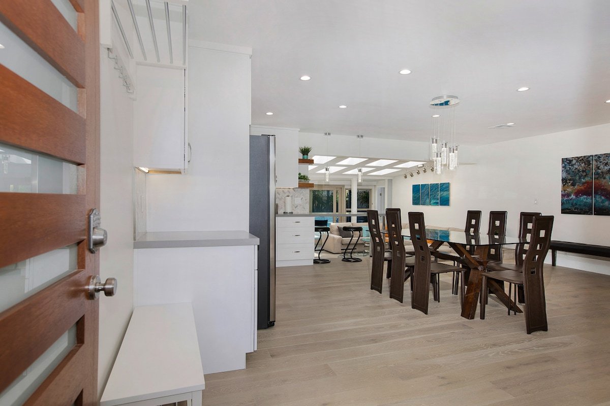 Oasis * Heated Pool * Music Studio gallery image 3