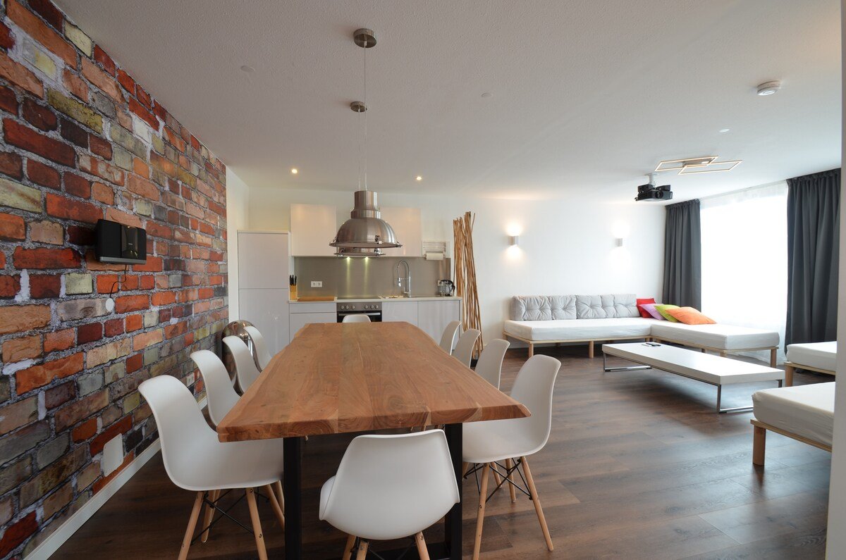 3 Bathroom * Rhapsody In Roof * Penthouse gallery image 4