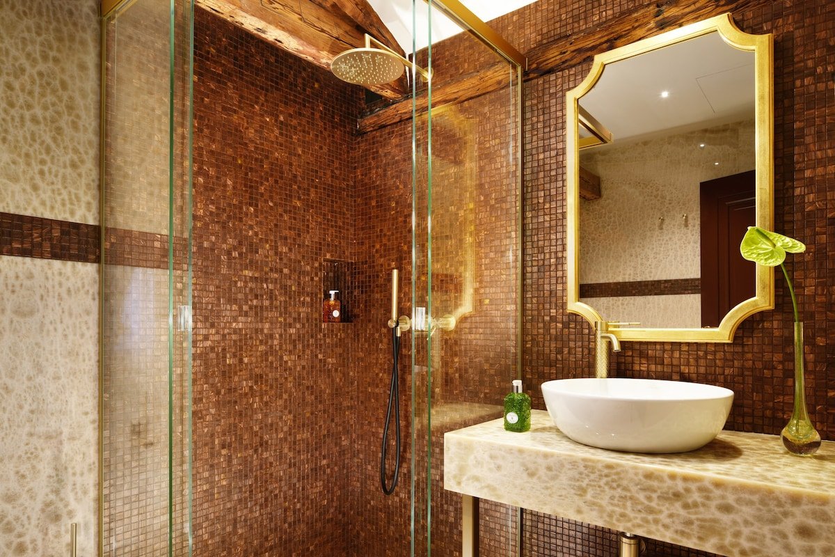 2-Bedroom Theodora gallery image 5