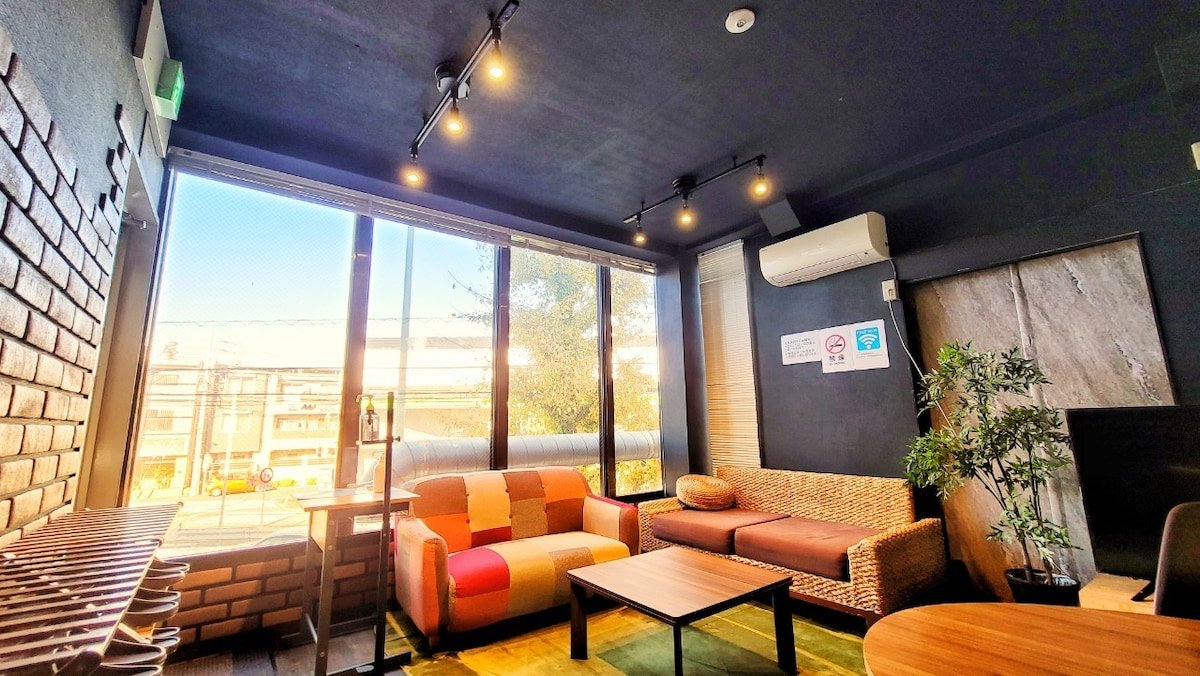 駅徒歩1分、最大22名様までご宿泊可。ご友人や家族との素敵な時間に！歓送迎会に！Wi-Fi有。 gallery image 3