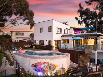 Hilltop Haven with Infinity Pool