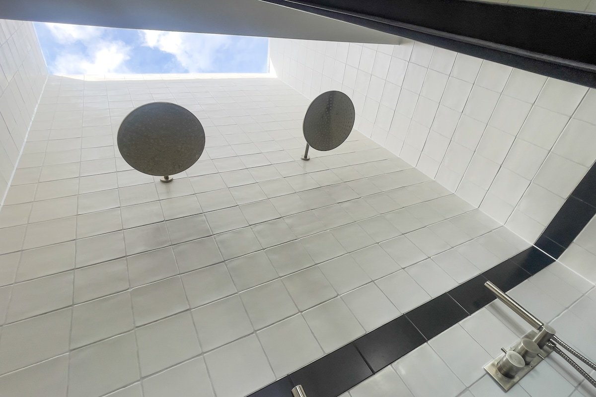 Oxford Circus Luxury Terrace+Balcony+AC Penthouse gallery image 4