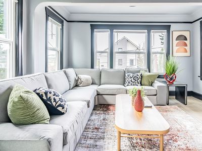 Ballard 9BR | Spacious Group Retreat Near Dining