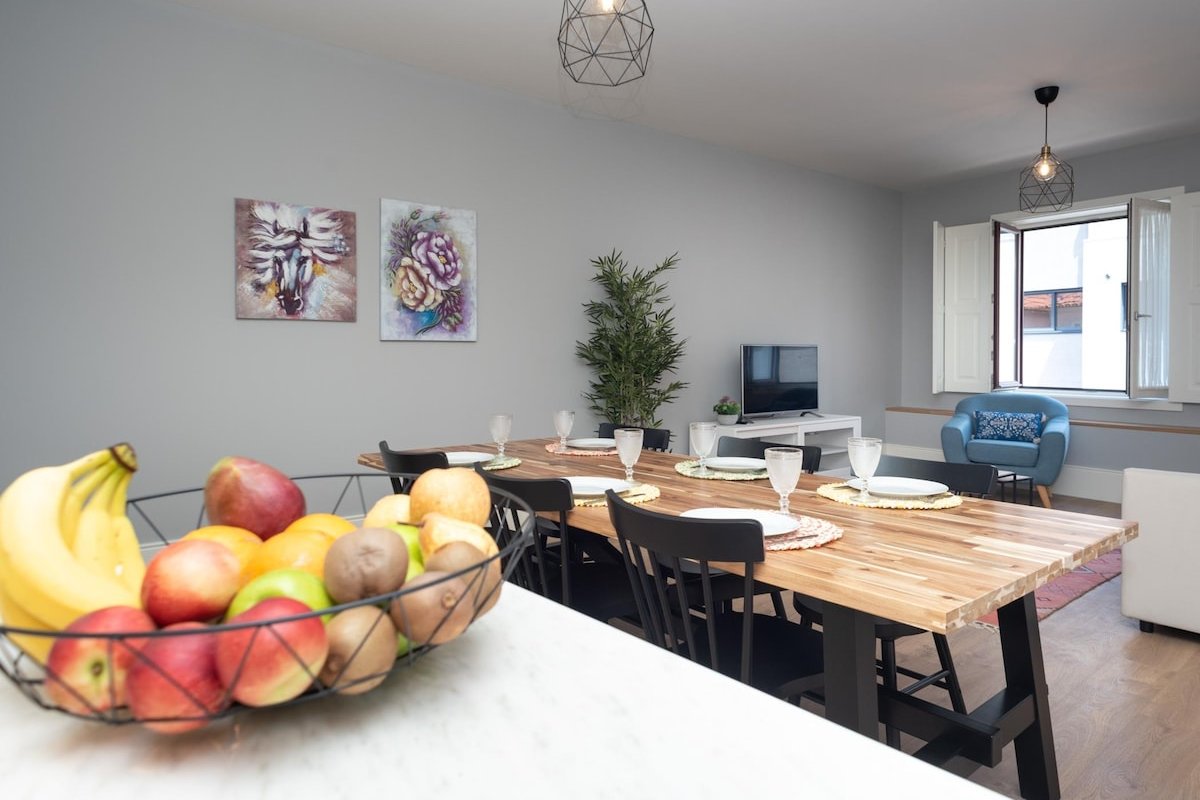 Porto XL 4 | Spacious 3 bedroom apartment in the city centre 6 pax gallery image 3