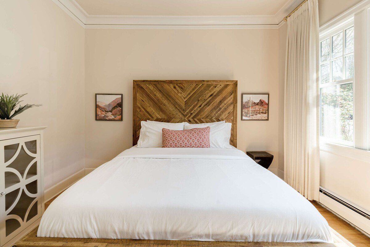 4BR • Sleeps 8 • Walk to Brunch, Bars & Boutiques gallery image 2