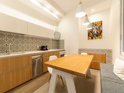 Via Concezione a Montecalvario 19