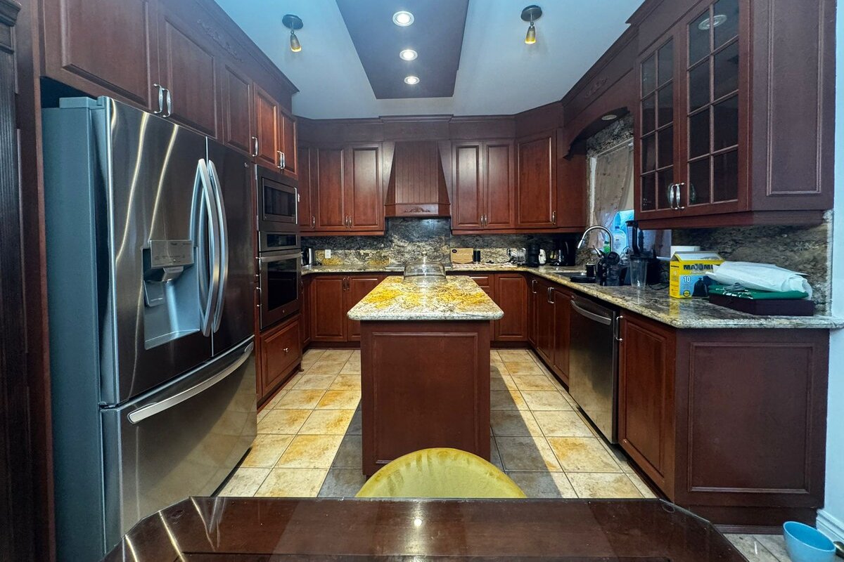 Le Desenclaves – An Elegant Retreat in Montreal gallery image 5