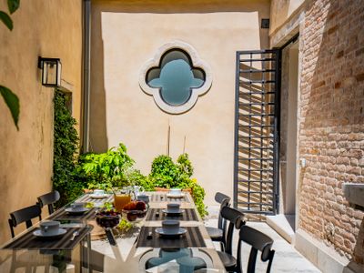 Sartor Apartment with Canal View and Private Court