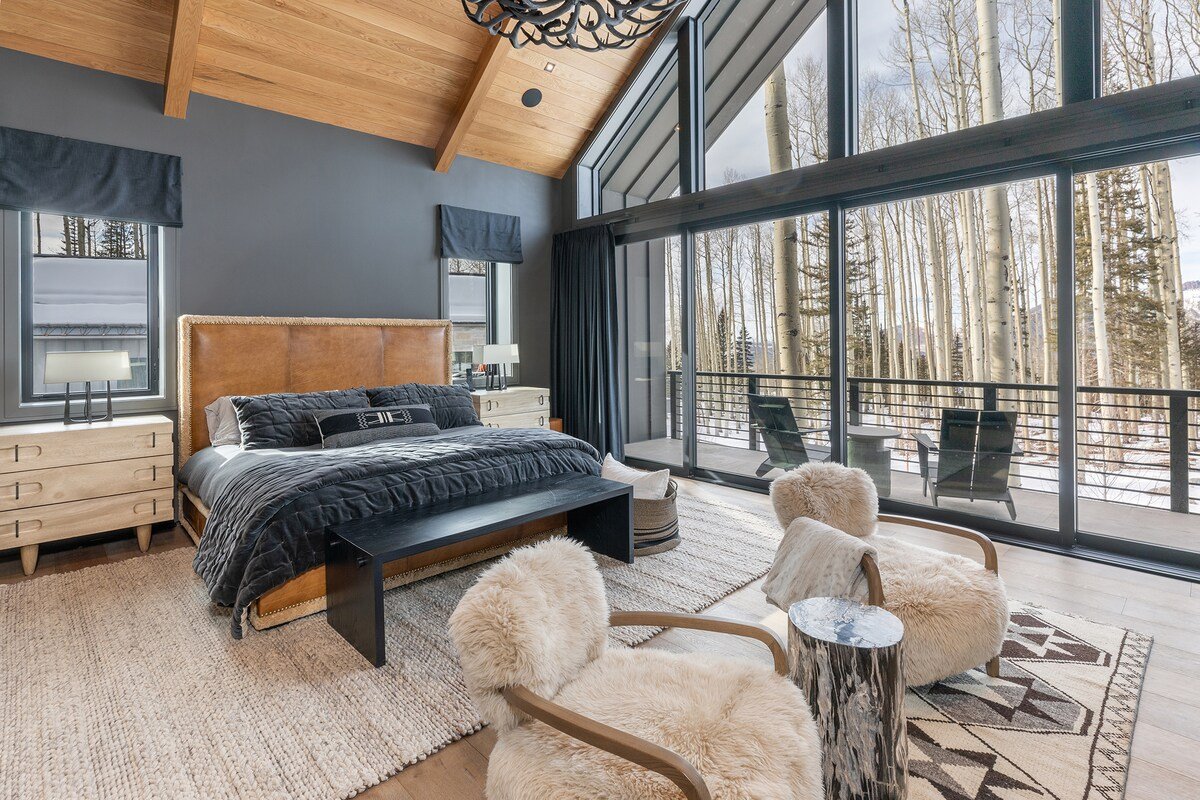 Modern Home, Hot Tub, Guest House | By InvitedHome gallery image 3