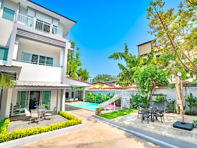 曼谷市中心曼谷T21购物商场Bts Asok独栋私人泳池别墅5卧6卫phrom phong