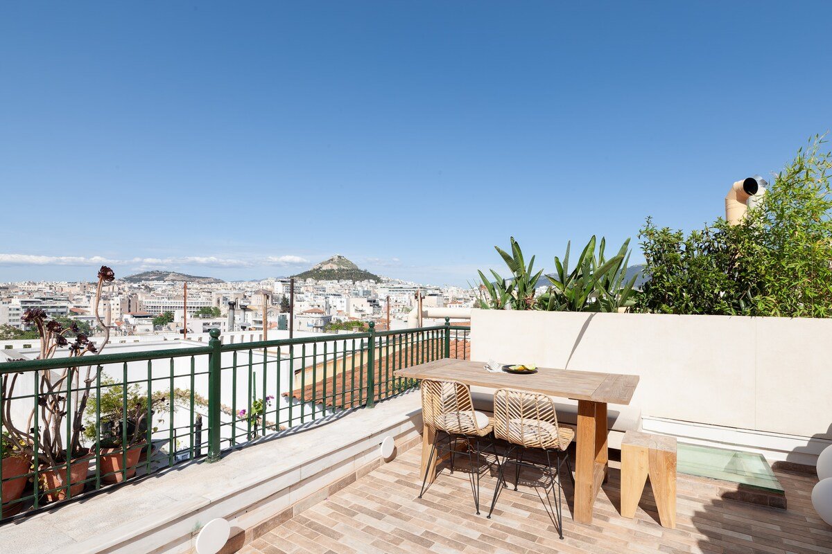 Elegant Luxury House in Plaka with Akropolis View gallery image 4