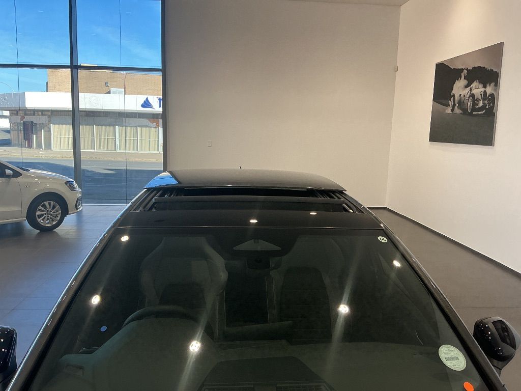 Used car gallery
