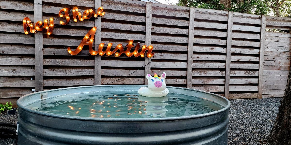 Walk to Rainey & 6th – Pool, Fun for Groups!