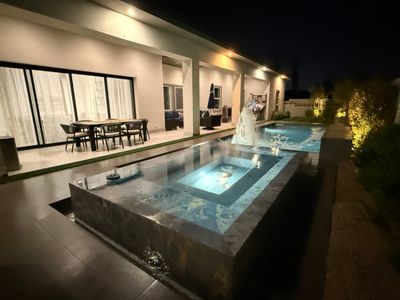 New Listing – Early Bird Deal 5BD/4BA Upscale Home