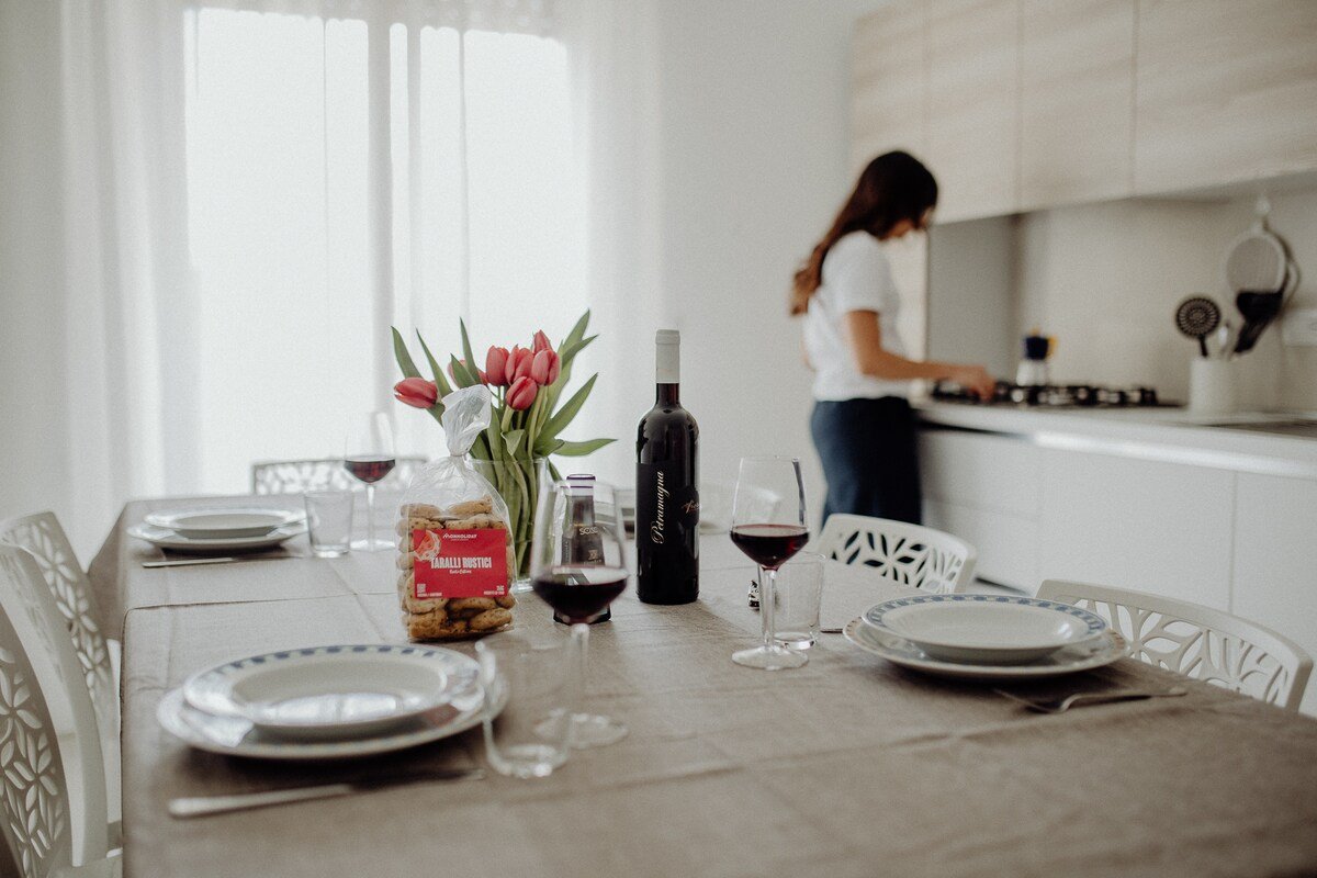 Spacious Apartment up to 10 guests gallery image 3