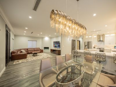 Media District Burbank Airport