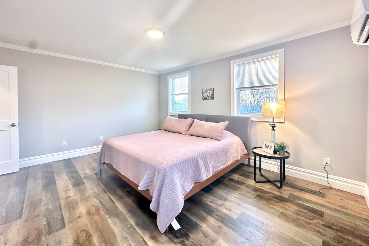 Hangar Haven, Large 6 Bedroom House gallery image 4