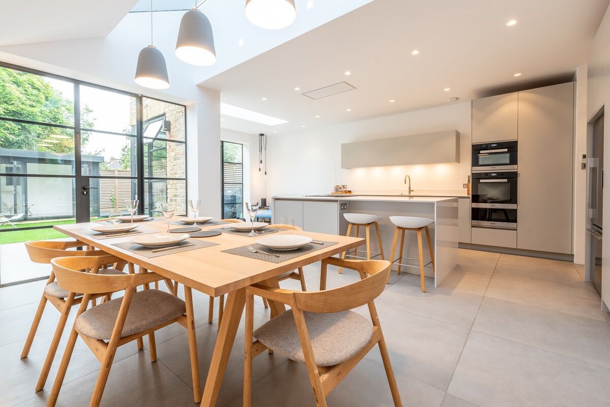 Beautiful Retreat St Margarets London Free Parking gallery image 5